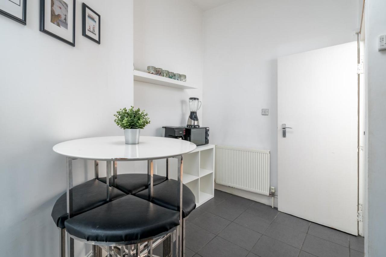 Soho Apartment Sleeps 4, Covent Garden & Leicester Square London Exterior photo