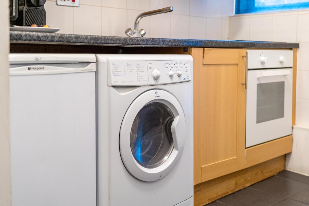 Soho Apartment Sleeps 4, Covent Garden & Leicester Square London Exterior photo
