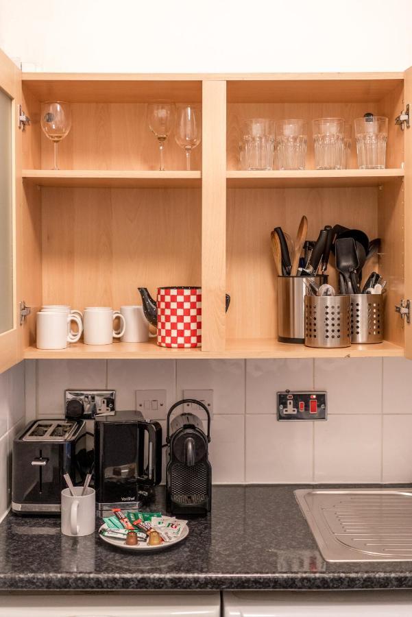 Soho Apartment Sleeps 4, Covent Garden & Leicester Square London Exterior photo
